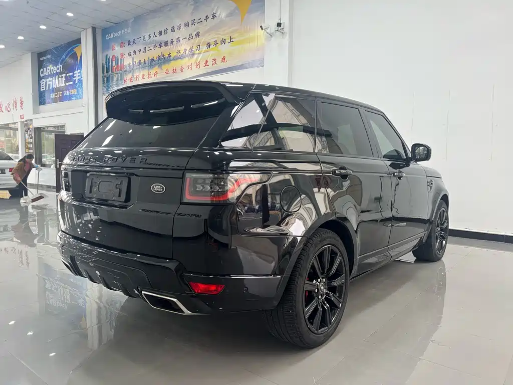 Land Rover Range Rover Sport 2021 3.0 L6 Black Badge 2021 - thumbnail 3