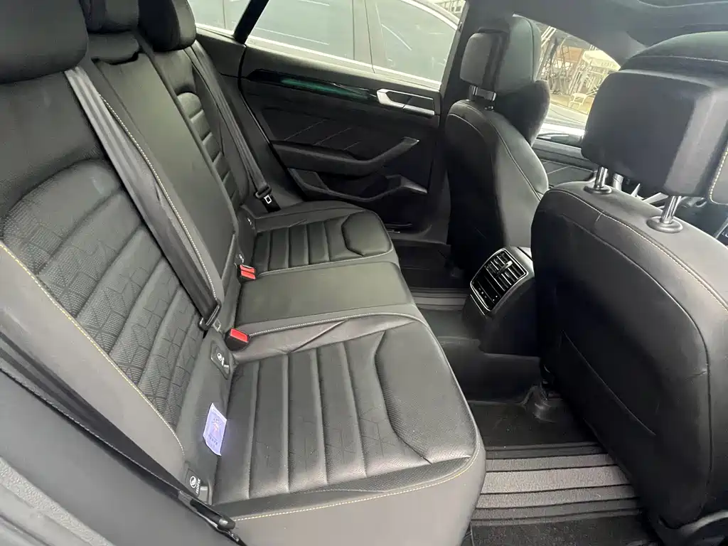 Volkswagen Faw-Volkswagen CC 2023 380TSI Dazzling Edition 2023 - thumbnail 7