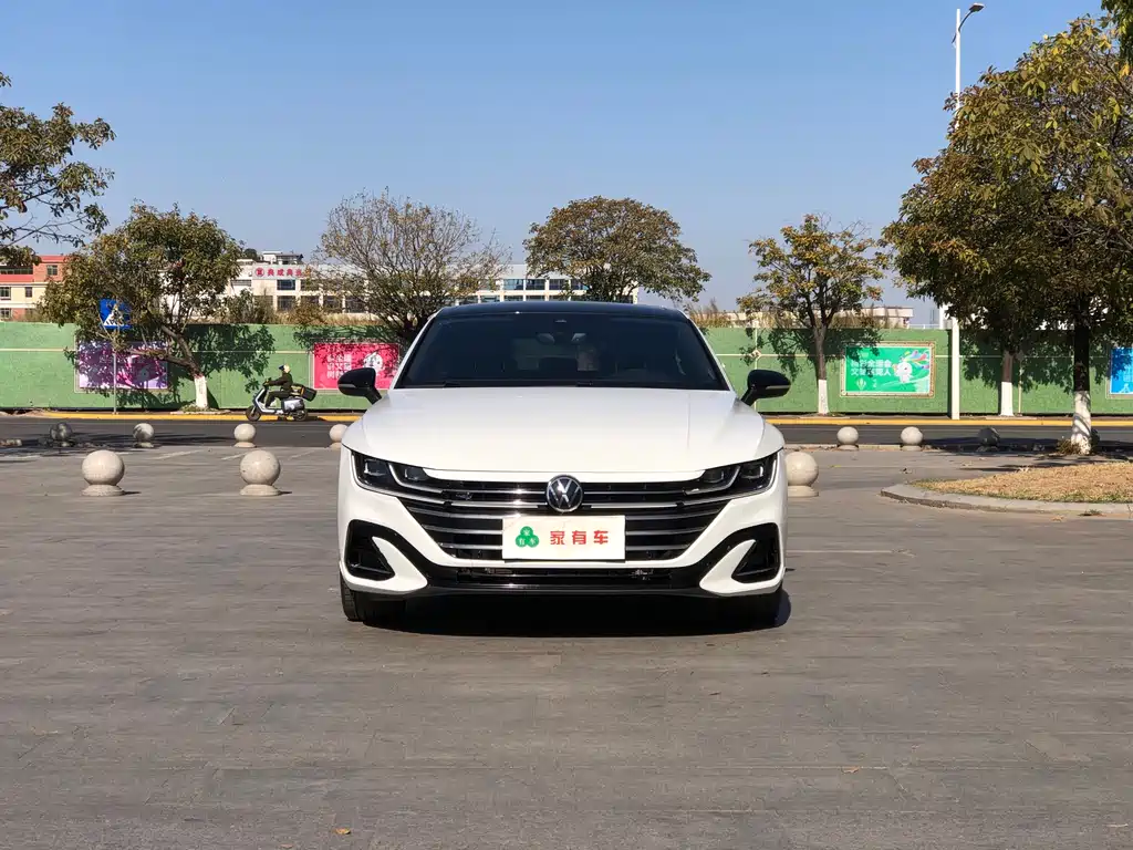 Volkswagen Faw-Volkswagen CC 2023 380TSI Dazzling Edition 2023 - thumbnail 2