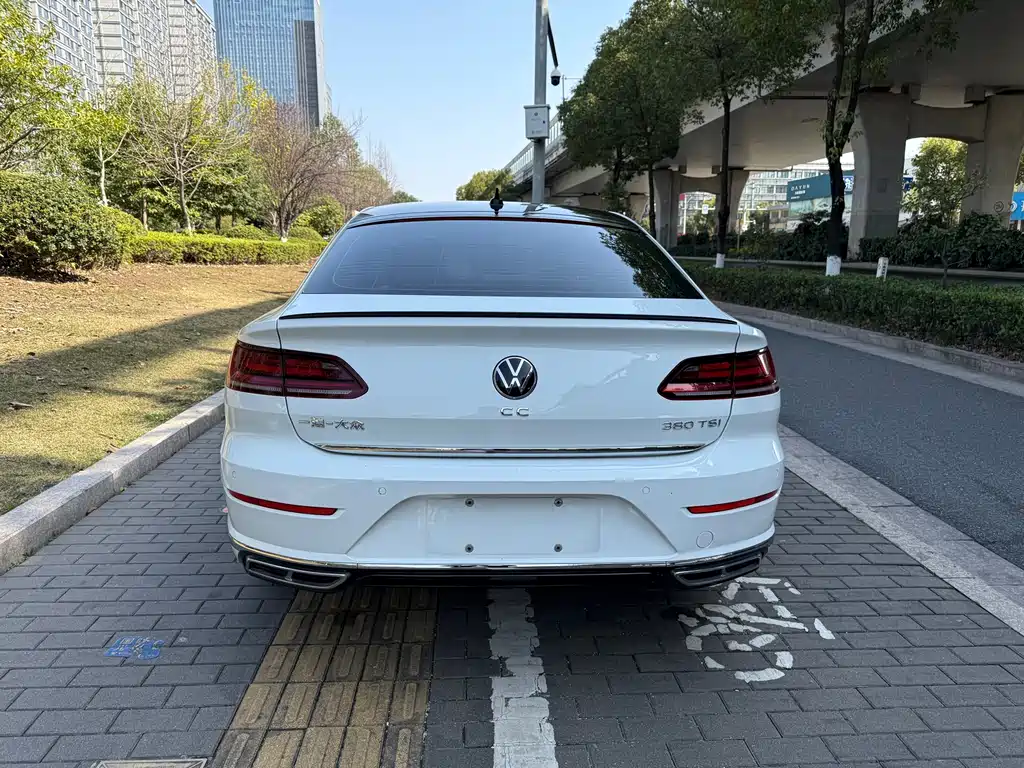 Volkswagen FAW-Volkswagen CC 2023 380TSI Dazzling Edition 2023 - thumbnail 5