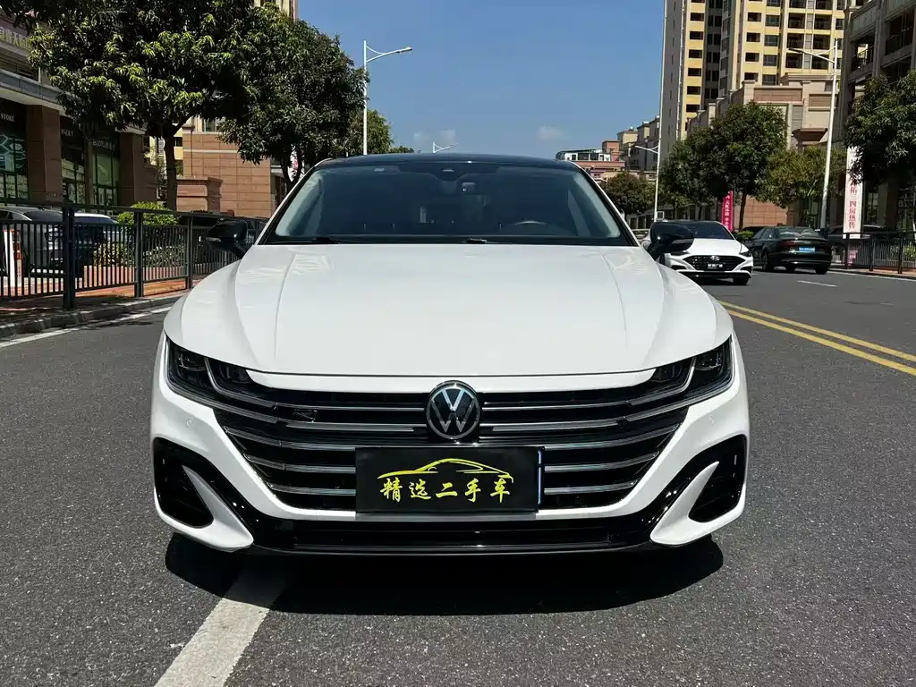 Volkswagen Faw-Volkswagen CC 2023 380TSI Dazzling Edition 2023 - thumbnail 2