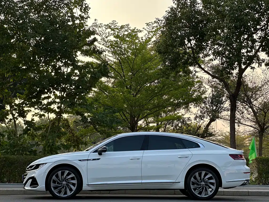 Volkswagen Faw-Volkswagen CC 2023 380TSI Dazzling Edition 2023 - thumbnail 9