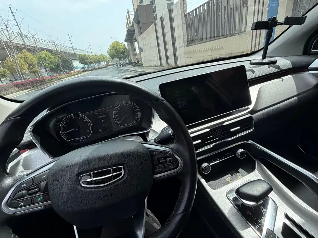 Geely Auto Geely Binyue 2021 1.4T DCT Diamond Edition 2022 - thumbnail 15