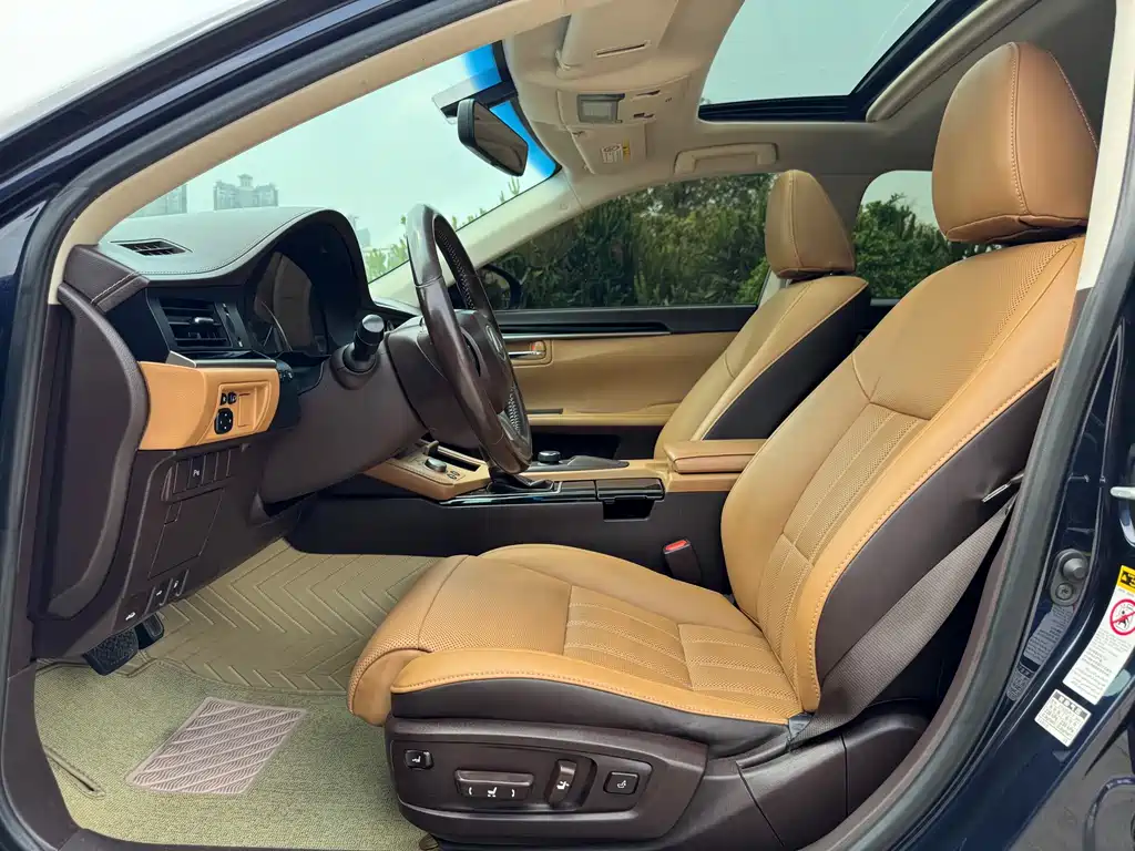 Lexus Lexus ES 2015 ES 200 Luxury Edition 2018 - thumbnail 7