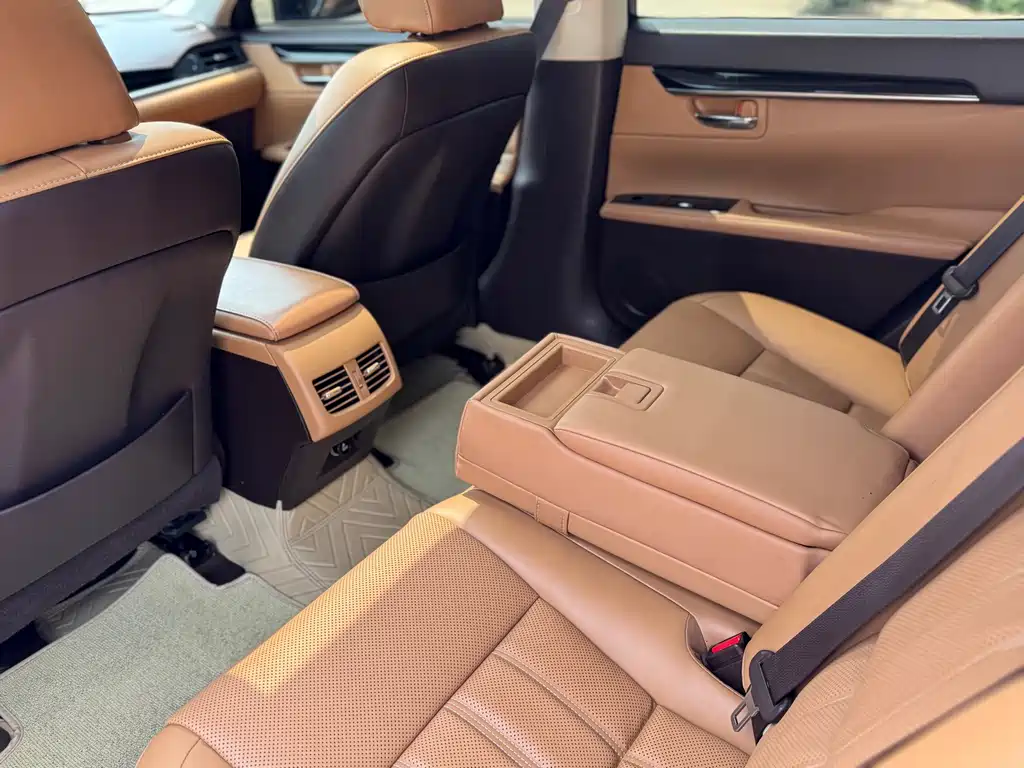 Lexus Lexus ES 2015 ES 200 Luxury Edition 2018 - thumbnail 8
