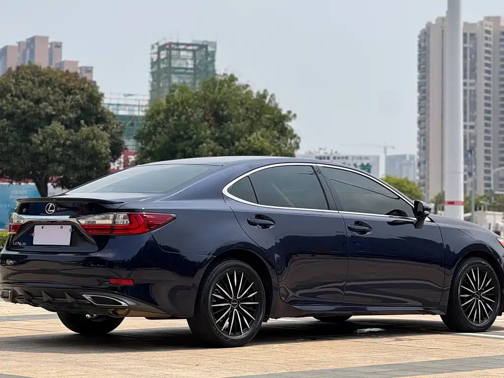 Lexus Lexus ES 2015 ES 200 Luxury Edition 2018 - thumbnail 12