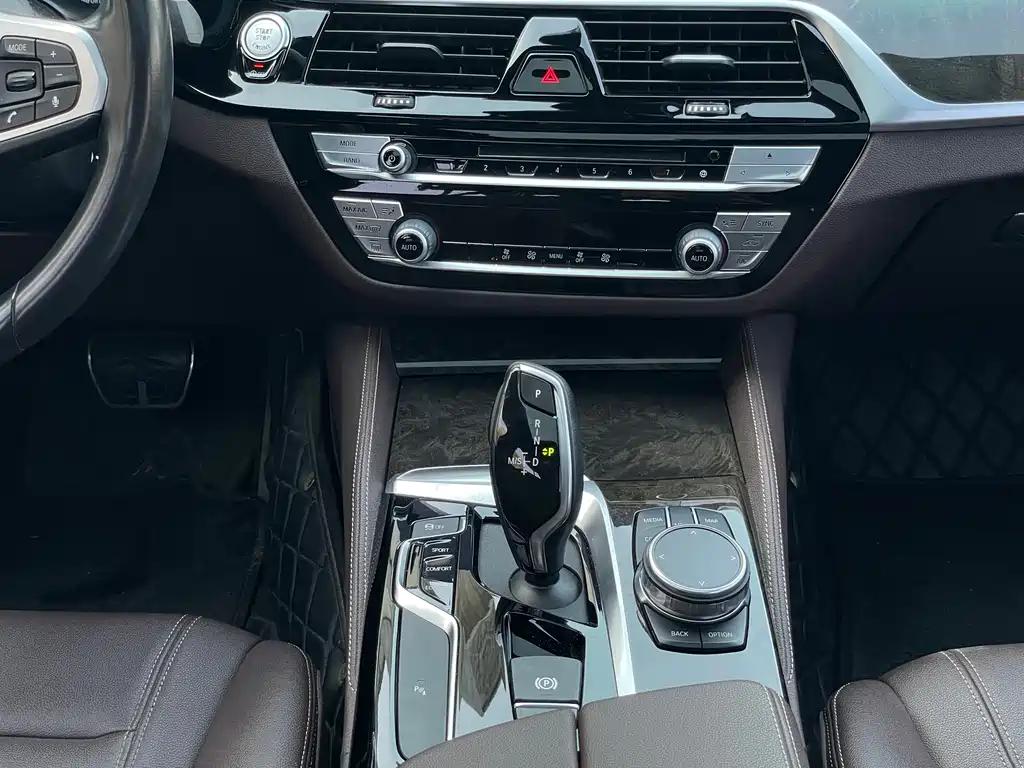 BMW BMW 5 Series 2019 525Li M Sport Package 2019 - thumbnail 11