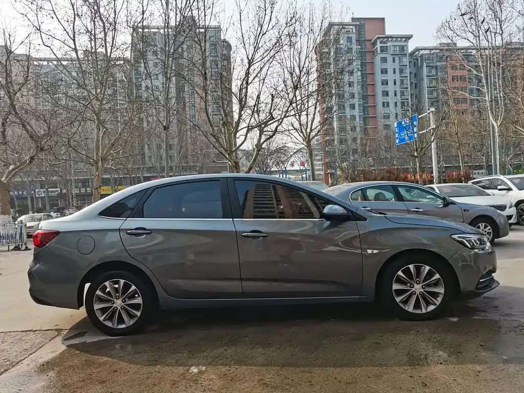 Chevrolet Chevrolet Cruze 2020 320 Automatic Joy Edition 2021 - thumbnail 3