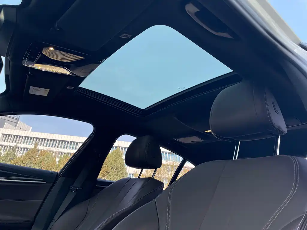 BMW BMW 5 Series 2019 525Li M Sport Package 2019 - thumbnail 13