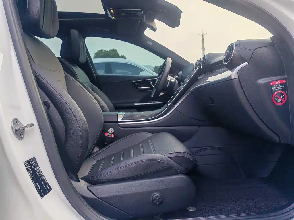 Mercedes-Benz Mercedes-Benz C-Class 2023 C 200 L Sport Edition 2023 - thumbnail 19