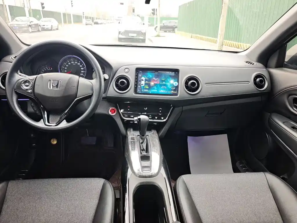 Honda Honda XR-V 2021 220TURBO CVT Luxury Edition 2021 - thumbnail 3