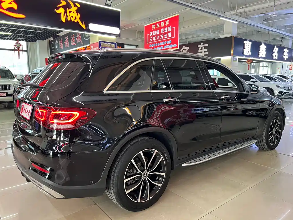 Mercedes-Benz Mercedes-Benz GLC 2020 GLC 300 L 4MATIC Sport Edition 2020 - thumbnail 4