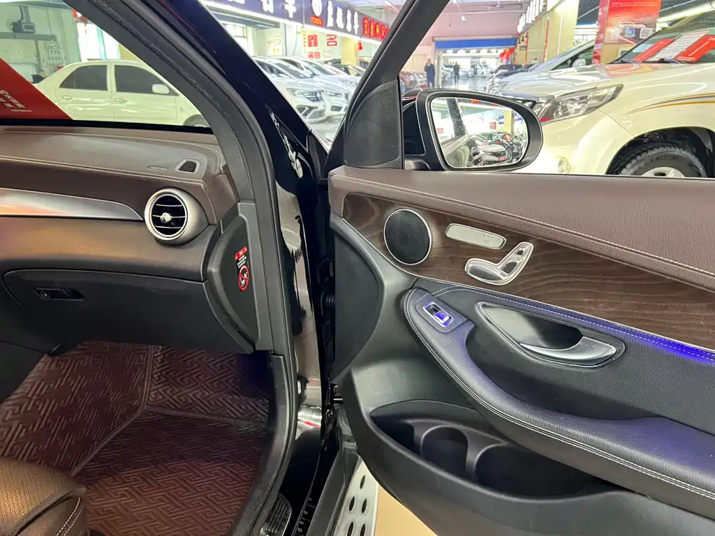 Mercedes-Benz Mercedes-Benz GLC 2020 GLC 300 L 4MATIC Sport Edition 2020 - thumbnail 15