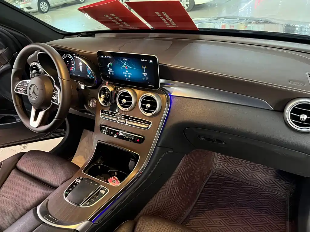 Mercedes-Benz Mercedes-Benz GLC 2020 GLC 300 L 4MATIC Sport Edition 2020 - thumbnail 17