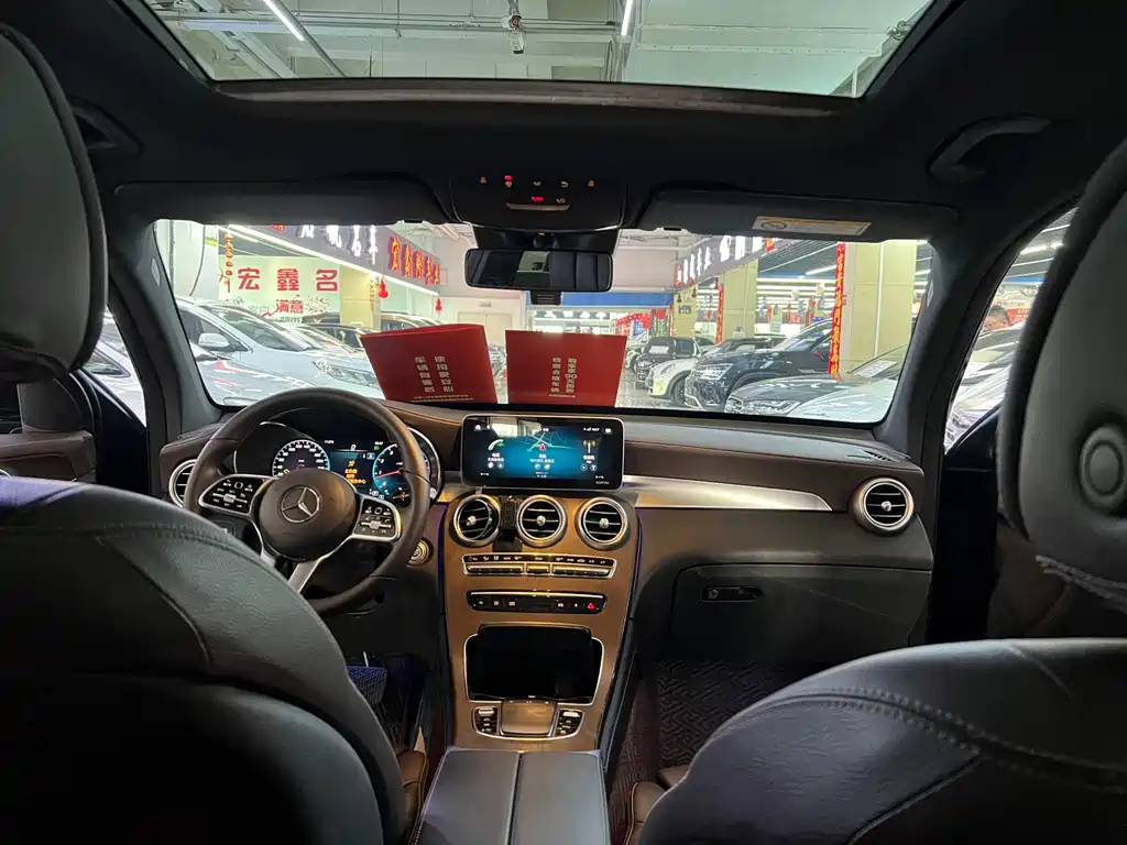 Mercedes-Benz Mercedes-Benz GLC 2020 GLC 300 L 4MATIC Sport Edition 2020 - thumbnail 20
