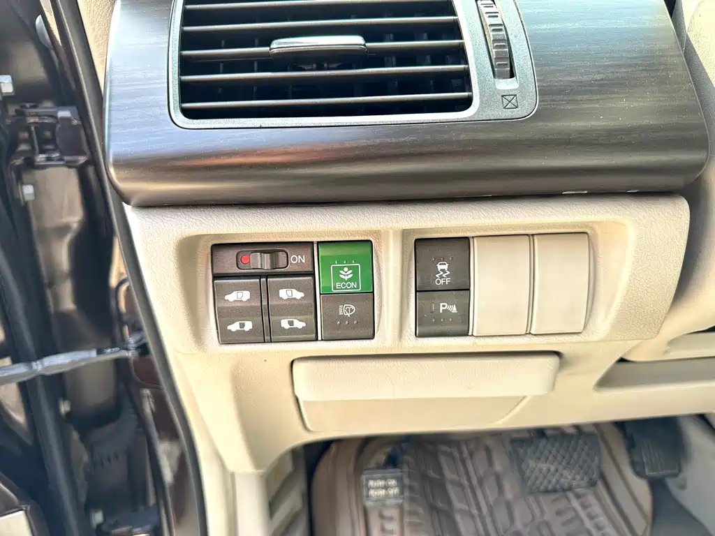 Honda Honda Elysion 2012 2.4L VTi-S Premium Edition 2013 - thumbnail 10