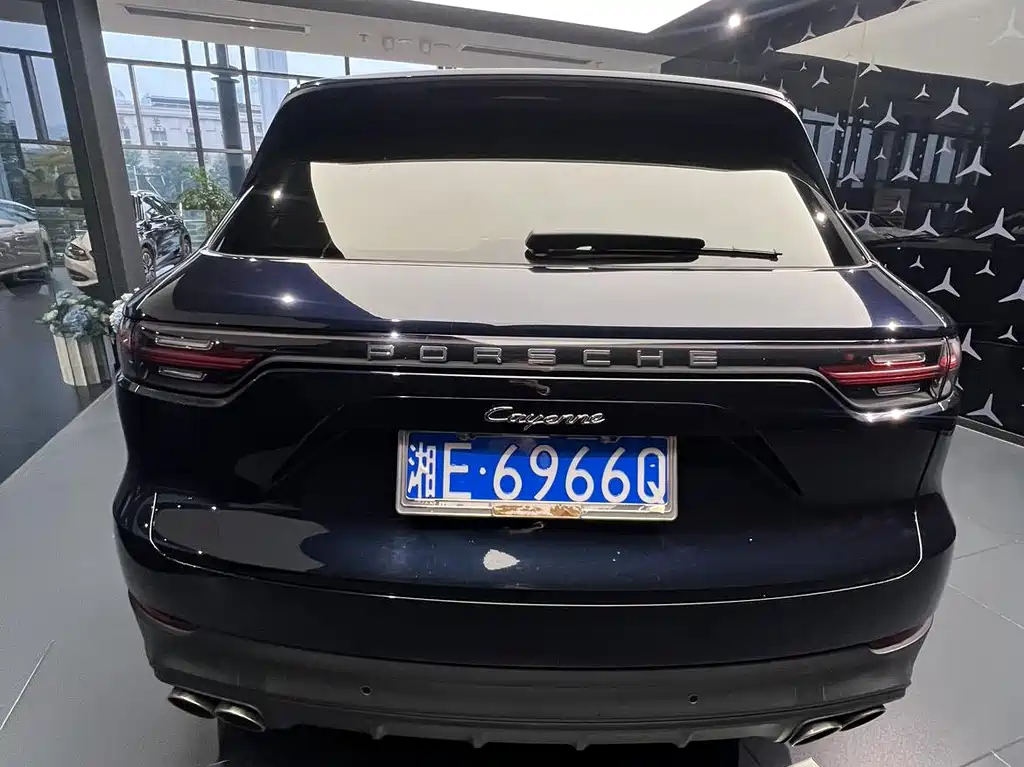 Porsche Porsche Cayenne 2022 3.0T Platinum Edition 2022 - thumbnail 5