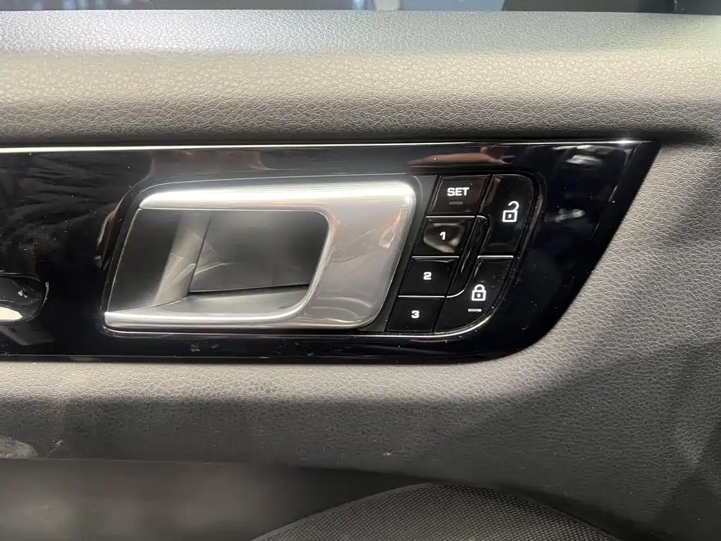 Porsche Porsche Cayenne 2022 3.0T Platinum Edition 2022 - thumbnail 13