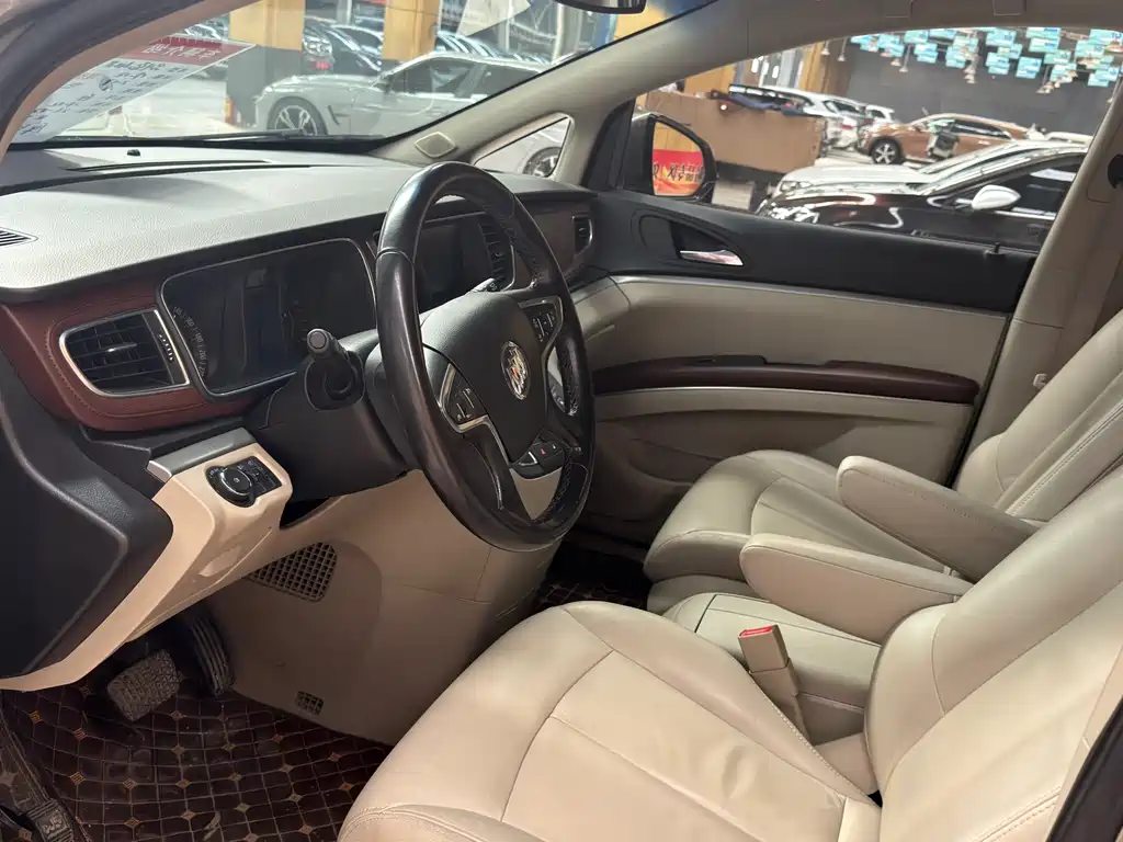 Buick Buick GL8 2018 28T Luxury Edition China VI 2019 - thumbnail 3