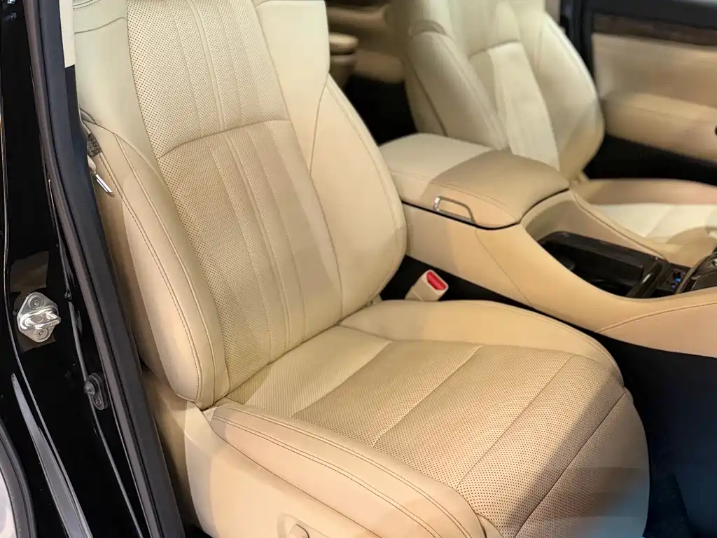 Toyota Alphard 2021 Crown Hybrid 2.5L HV Luxury Version 2023 - thumbnail 21