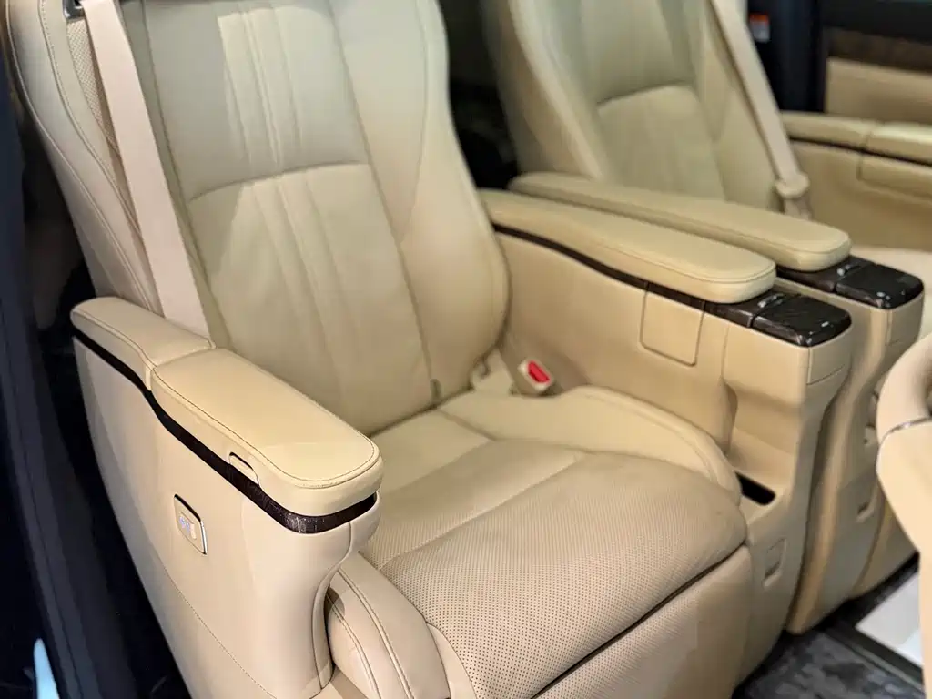 Toyota Alphard 2021 Crown Hybrid 2.5L HV Luxury Version 2023 - thumbnail 25