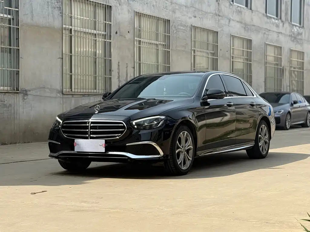 Mercedes-Benz Mercedes-Benz E-Class 2023 Model Year Facelift E 300 L Sport Fashion Edition 2023 - thumbnail 3