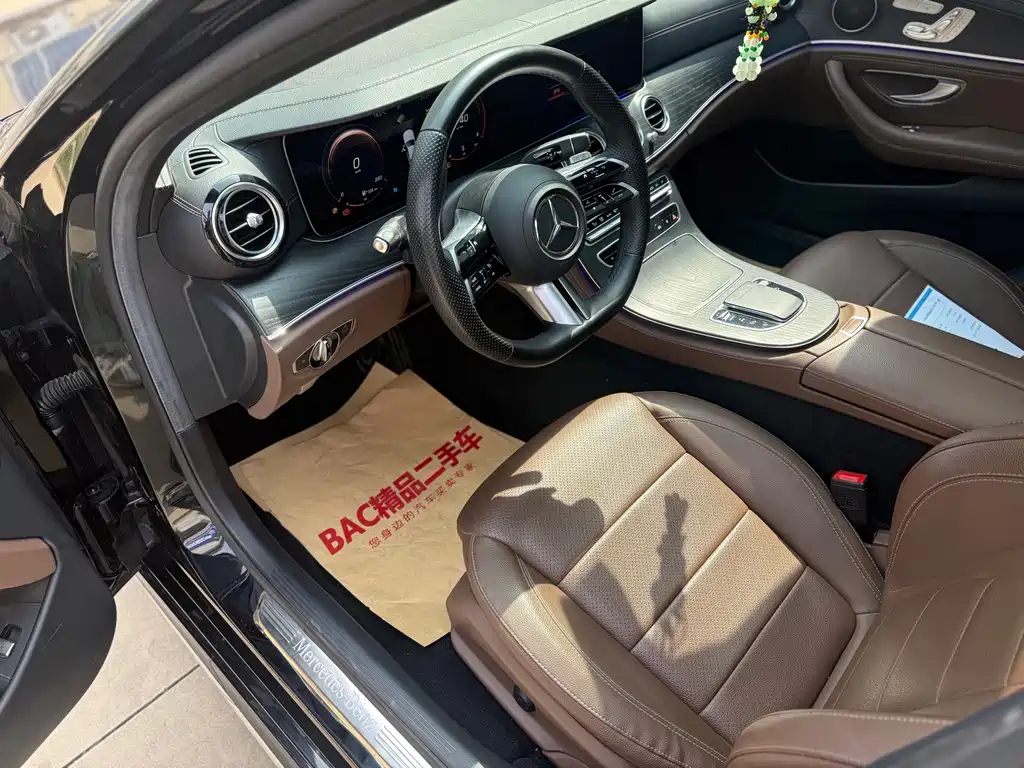 Mercedes-Benz Mercedes-Benz E-Class 2023 Model Year Facelift E 300 L Sport Fashion Edition 2023 - thumbnail 4