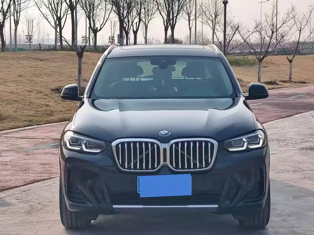 BMW BMW X3 2022 xDrive25i M Sport Package 2022 - thumbnail 2