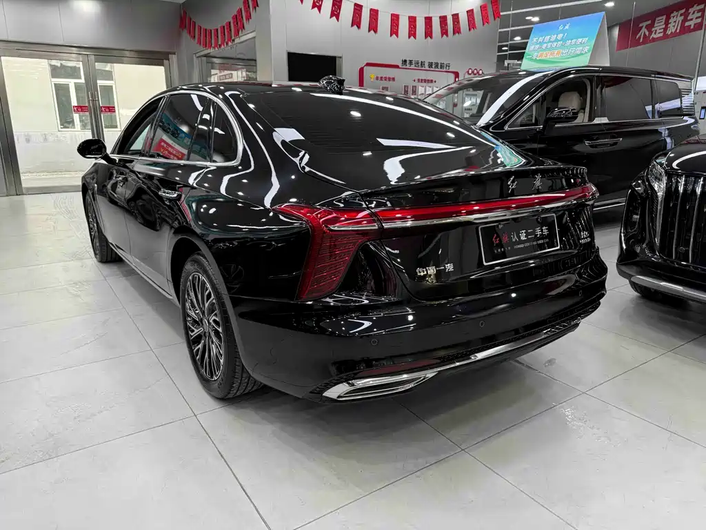 Hongqi Hongqi H5 2025 2.0T Automatic Flag Enjoyment Edition 2025 - thumbnail 6