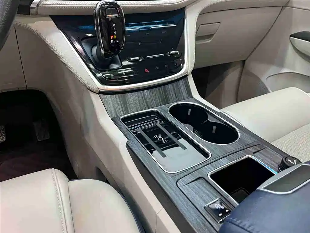 Buick Buick GL8 2023 ES Landmark Comfort Edition 2023 - thumbnail 9