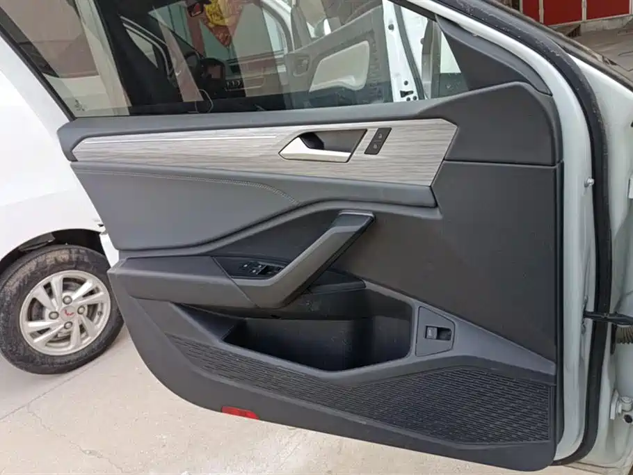 Volkswagen Volkswagen Sagitar 2023 280TSI DSG Comfortline 2022 - thumbnail 7