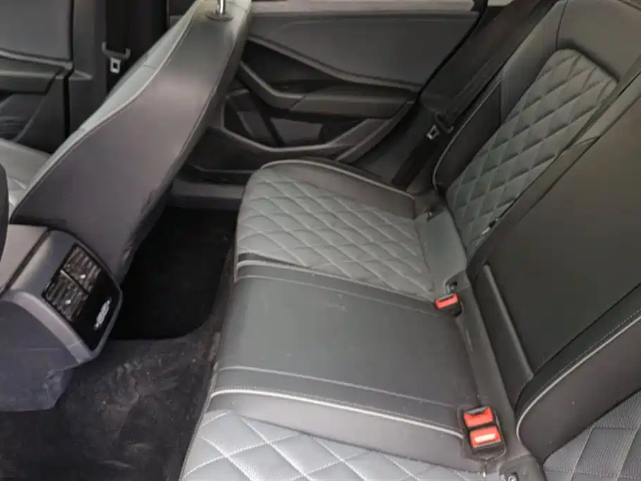 Volkswagen Volkswagen Sagitar 2023 280TSI DSG Comfortline 2022 - thumbnail 11