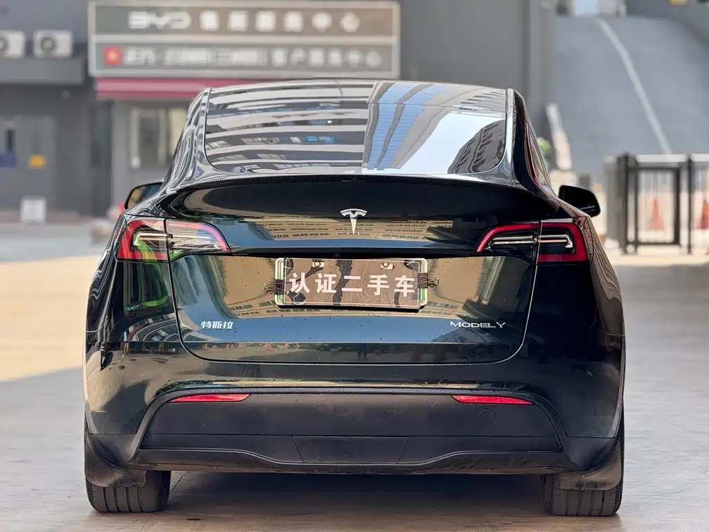 Tesla Model Y 2023 Rear-Wheel Drive 2024 - thumbnail 8