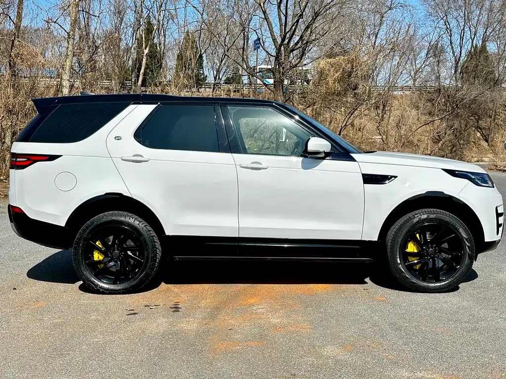 Land Rover Discovery 2017 3.0 SC V6 HSE 2017 - thumbnail 3
