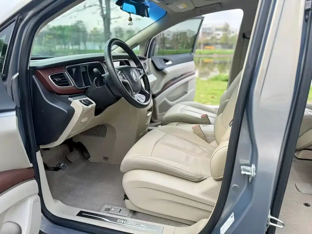 Buick Buick GL8 2018 28T Premium Edition China VI 2020 - thumbnail 4