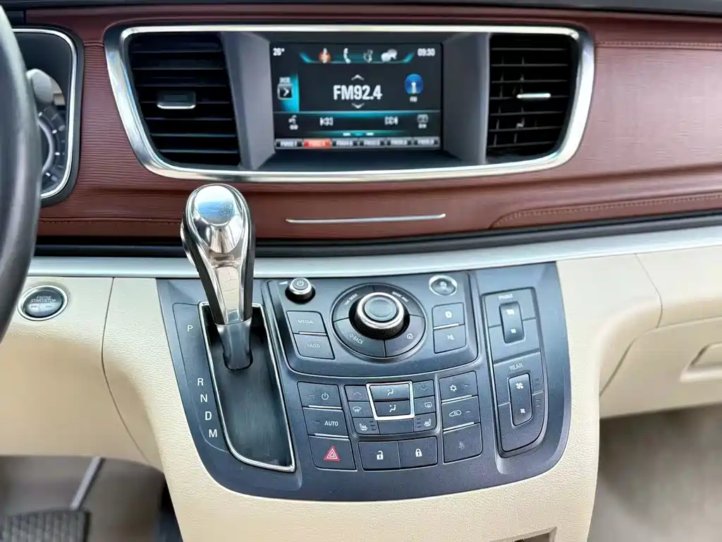 Buick Buick GL8 2018 28T Premium Edition China VI 2020 - thumbnail 8