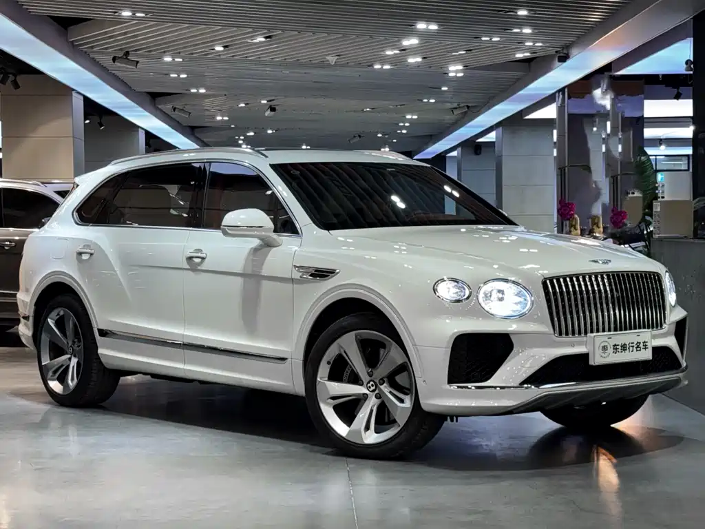 Bentley Bentayga 2023 4.0T V8 Extended Wheelbase 2023 - thumbnail 3
