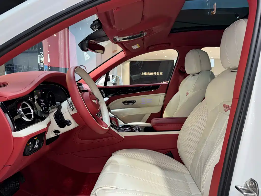Bentley Bentayga 2023 4.0T V8 Extended Wheelbase 2023 - thumbnail 5