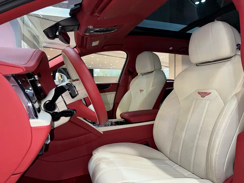 Bentley Bentayga 2023 4.0T V8 Extended Wheelbase 2023 - thumbnail 6