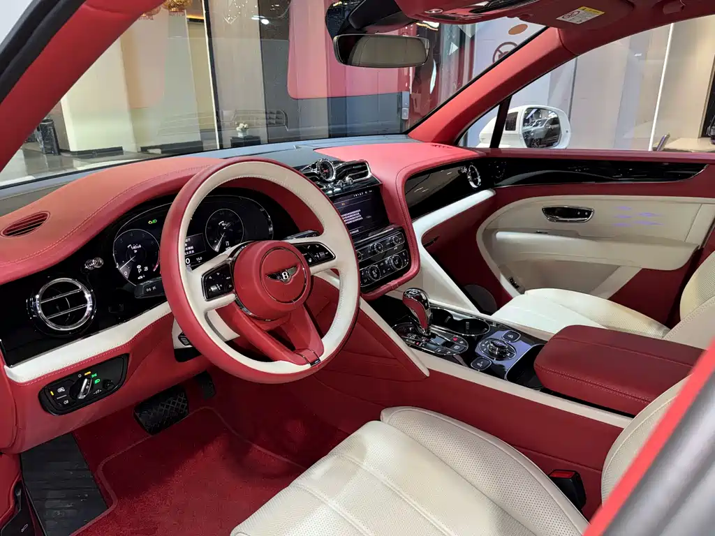 Bentley Bentayga 2023 4.0T V8 Extended Wheelbase 2023 - thumbnail 7