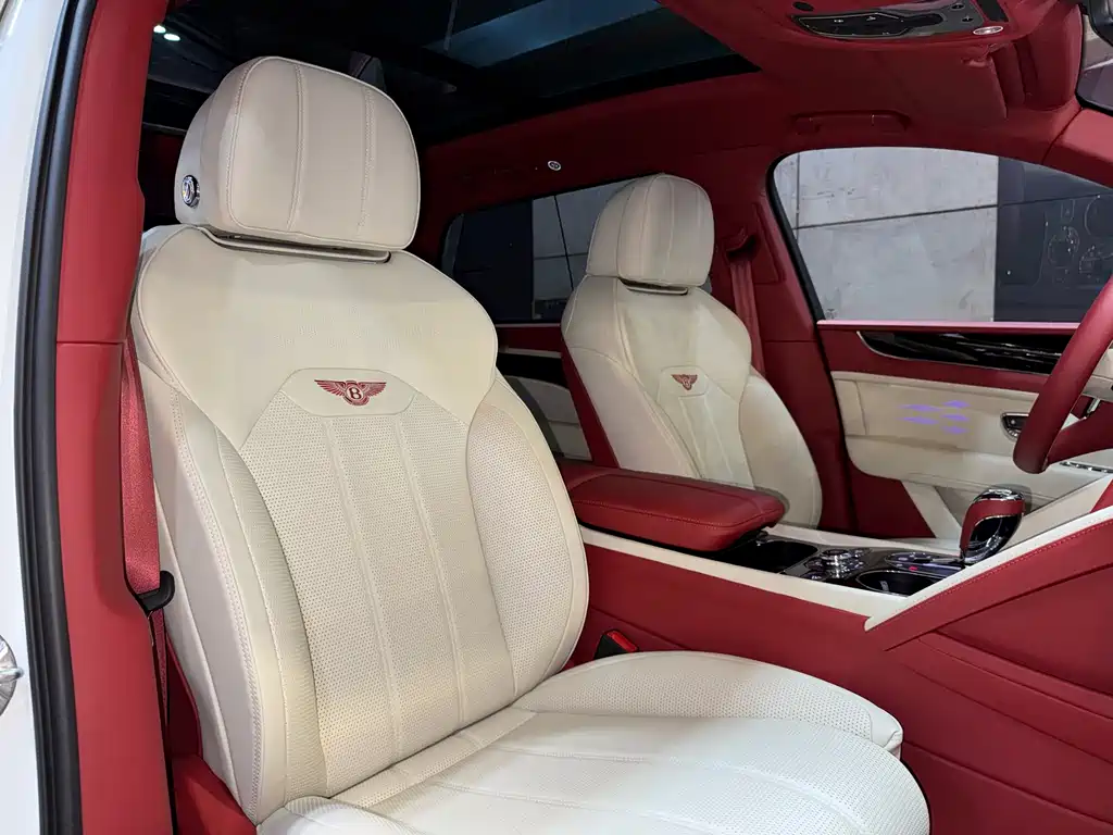 Bentley Bentayga 2023 4.0T V8 Extended Wheelbase 2023 - thumbnail 16