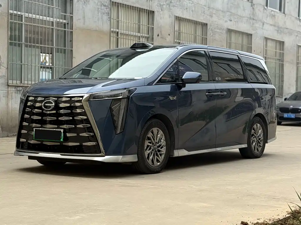 GAC Trumpchi GAC Trumpchi M8 2025 Qiankun Series Ultra First Class 2025 - thumbnail 3