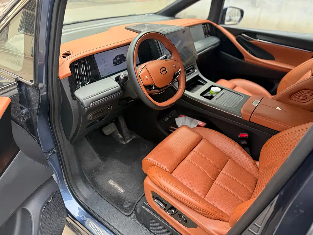 GAC Trumpchi GAC Trumpchi M8 2025 Qiankun Series Ultra First Class 2025 - thumbnail 4