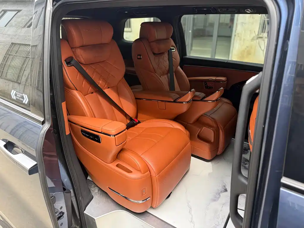 GAC Trumpchi GAC Trumpchi M8 2025 Qiankun Series Ultra First Class 2025 - thumbnail 6