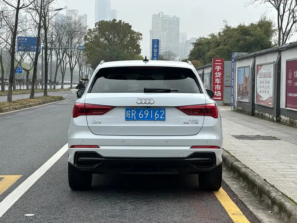 Audi Audi Q3 2022 35 TFSI Fashion Dynamic Edition 2022 - thumbnail 10