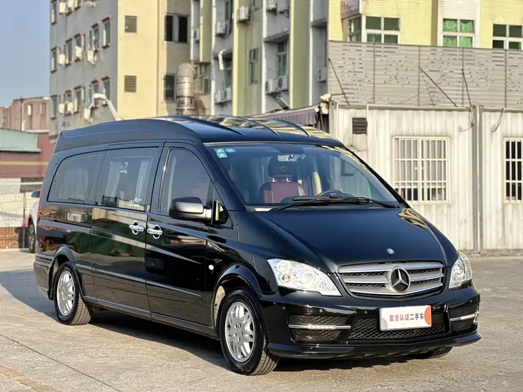 Mercedes-Benz Vito 2015 3.0L Elite Edition 2017 - thumbnail 2