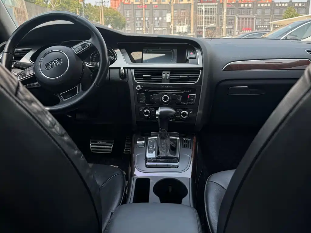 Audi Audi A4L 2013 35 TFSI Automatic Standard Model 2013 - thumbnail 10