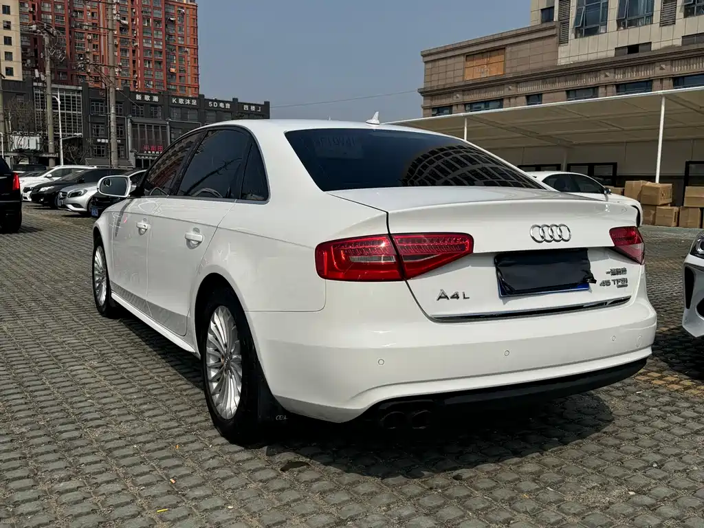 Audi Audi A4L 2013 35 TFSI Automatic Standard Model 2013 - thumbnail 15