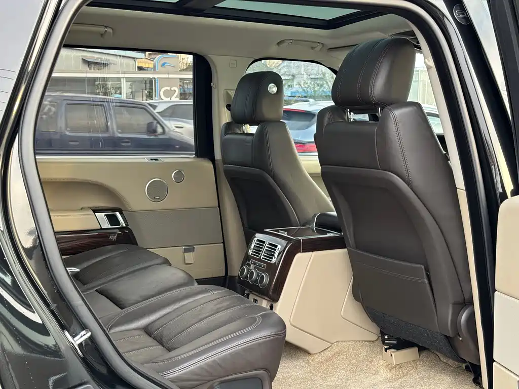 Land Rover Range Rover 2016 3.0 SC V6 Vogue SE Autobiography Long Wheelbase 2016 - thumbnail 17