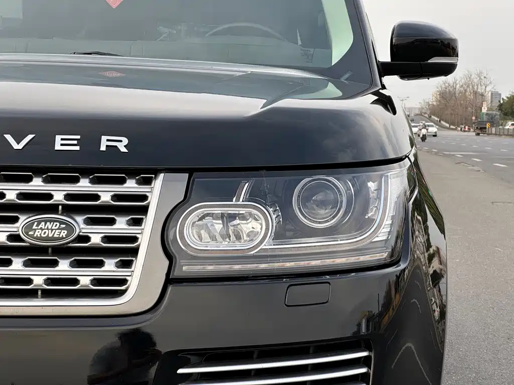 Land Rover Range Rover 2016 3.0 SC V6 Vogue SE Autobiography Long Wheelbase 2016 - thumbnail 23